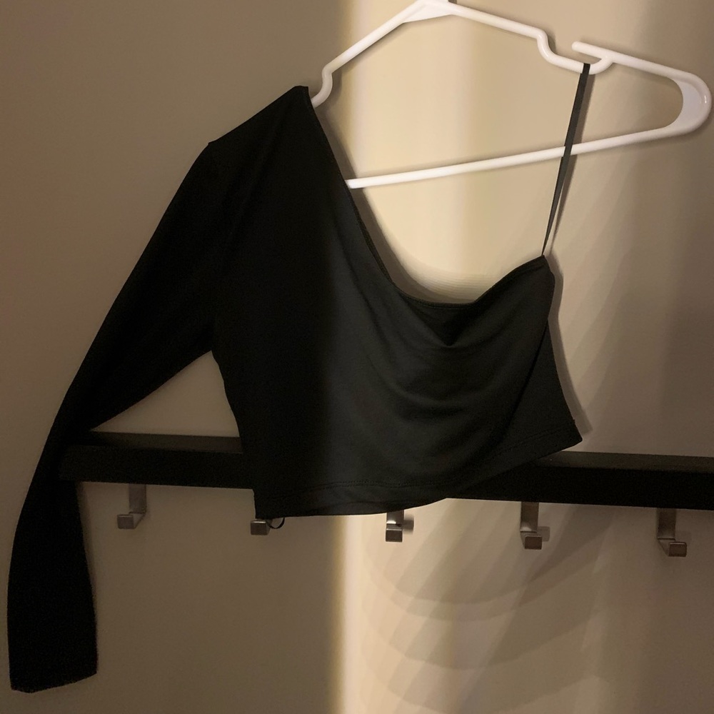 Black one shoulder
